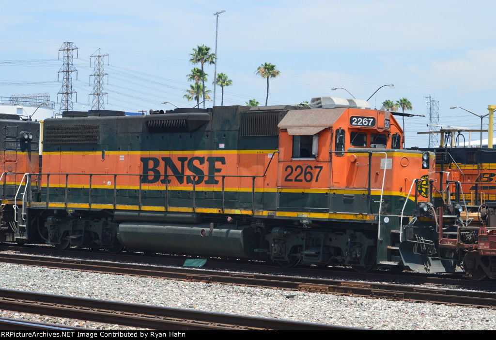 BNSF 2267